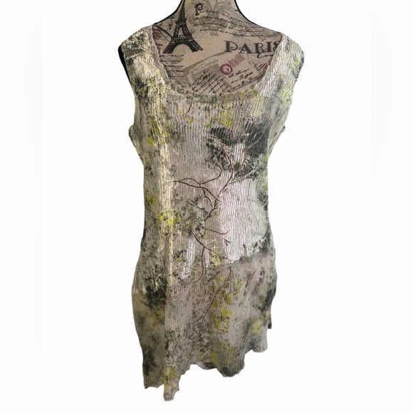 Milano Tops - Milano Tree Landscape Print Crinkle Tunic Top - Artsy Green White Size L